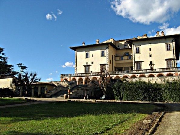 villa_poggio_a__caiano14